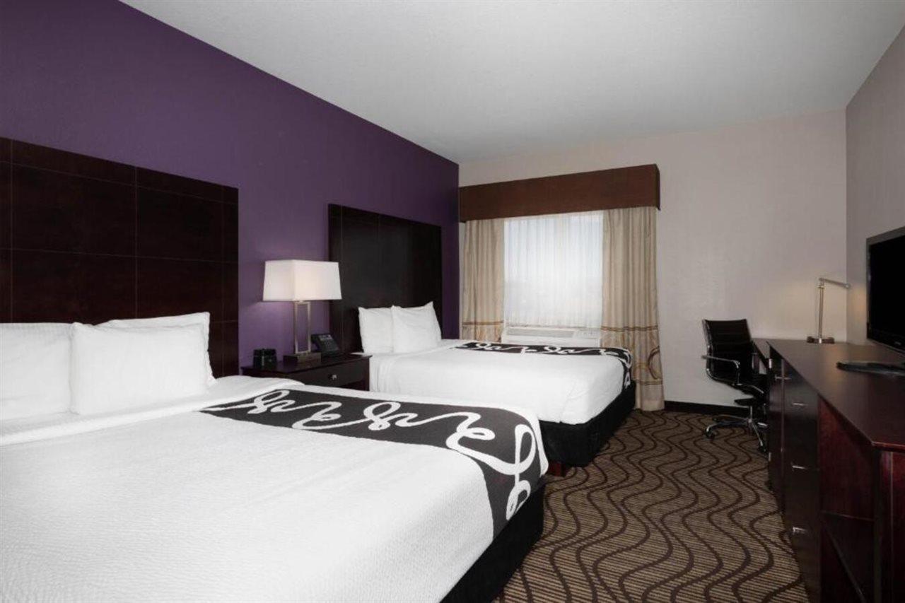 Baymont By Wyndham Henderson-Northeast Denver Esterno foto