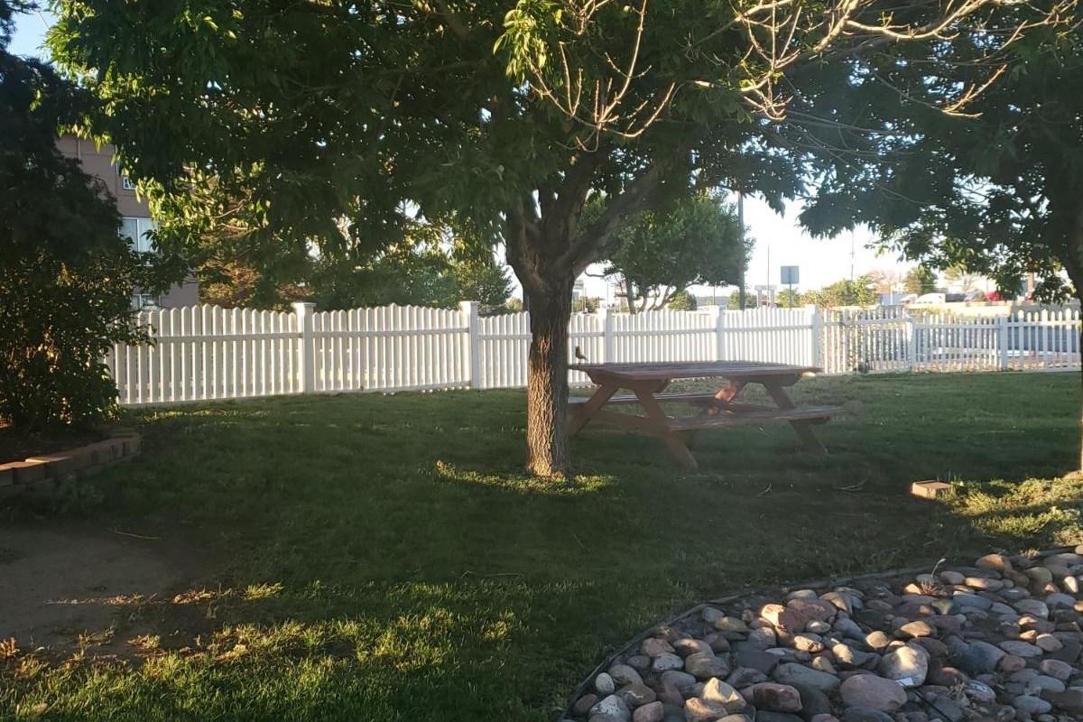 Baymont By Wyndham Henderson-Northeast Denver Esterno foto