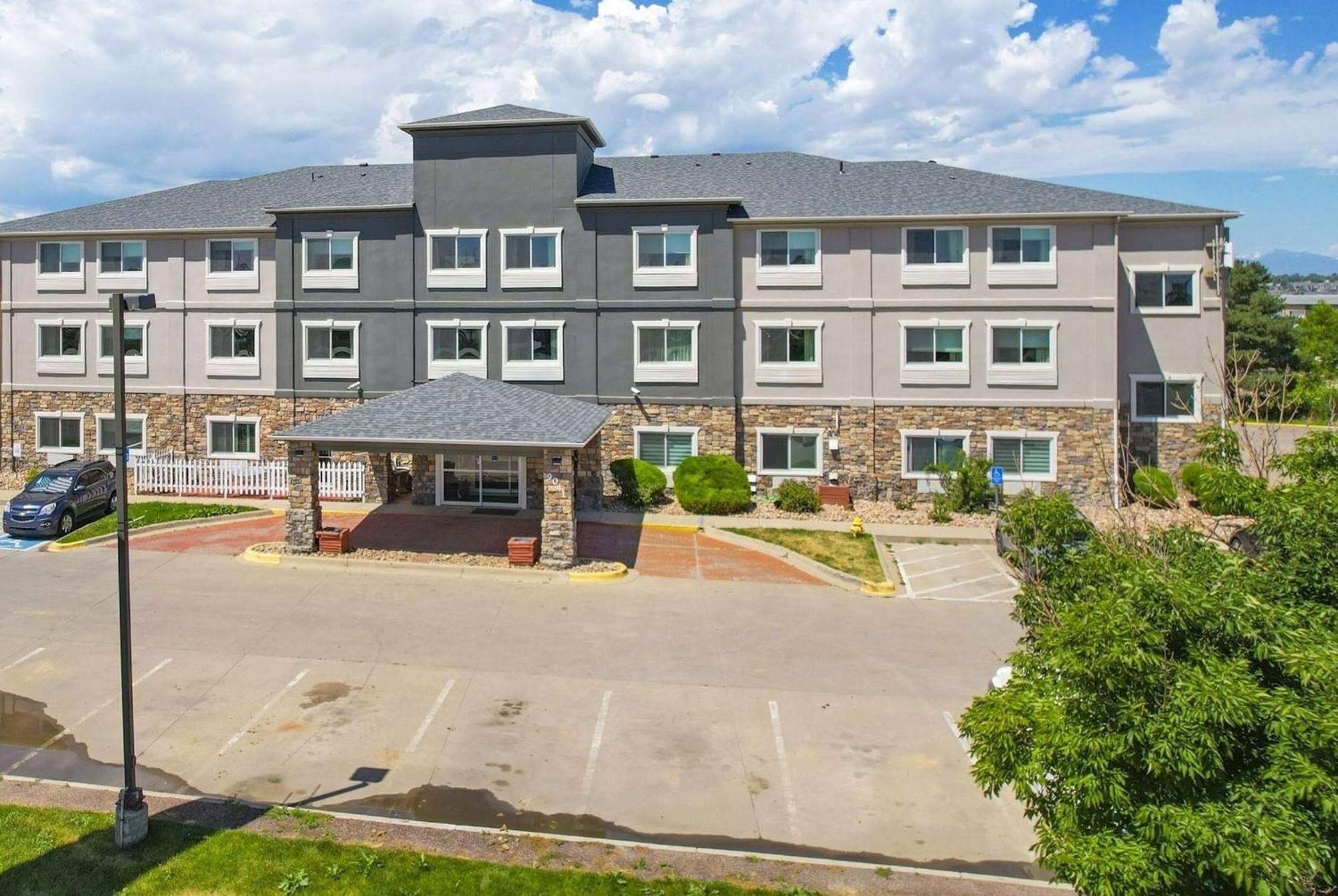 Baymont By Wyndham Henderson-Northeast Denver Esterno foto