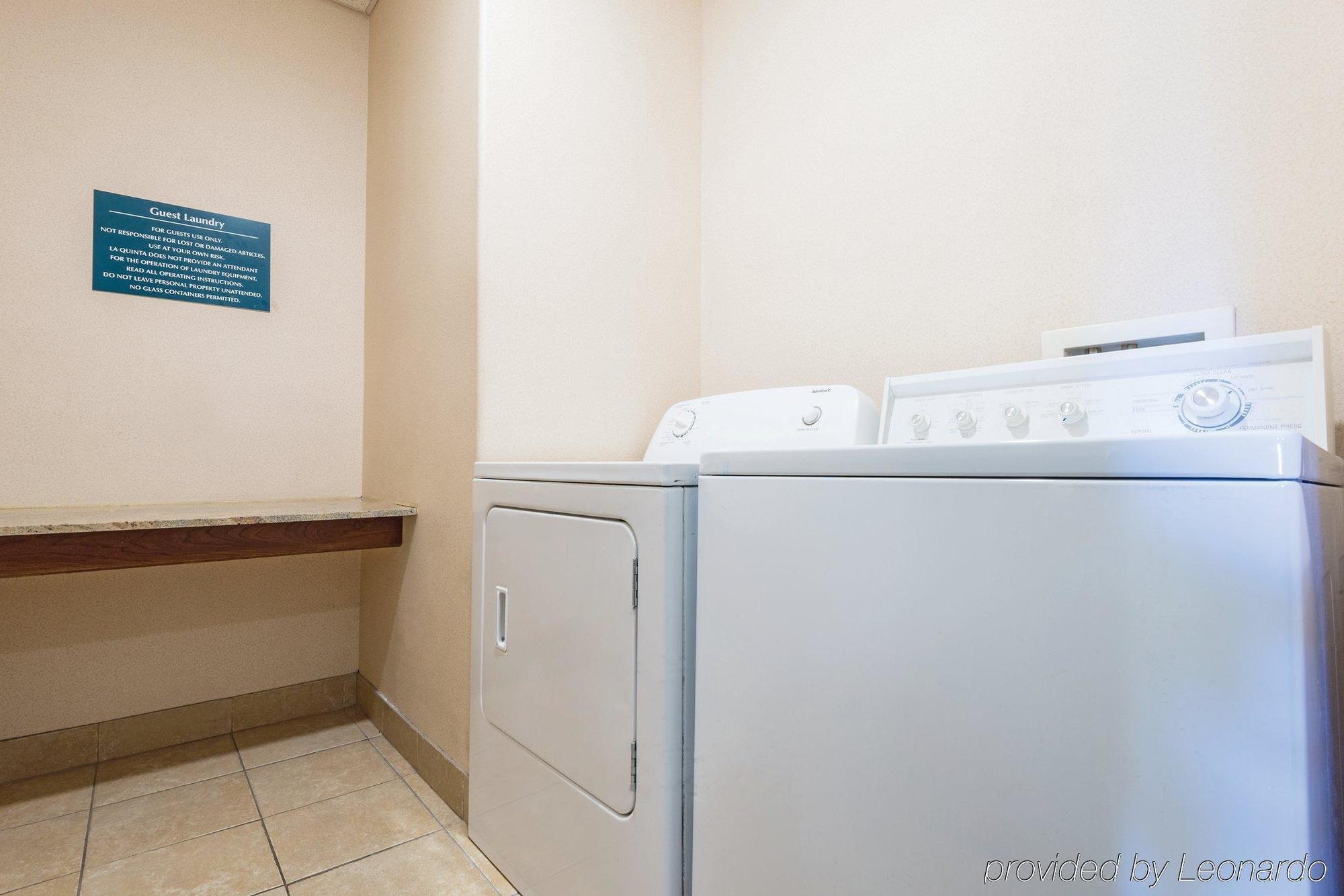 Baymont By Wyndham Henderson-Northeast Denver Esterno foto