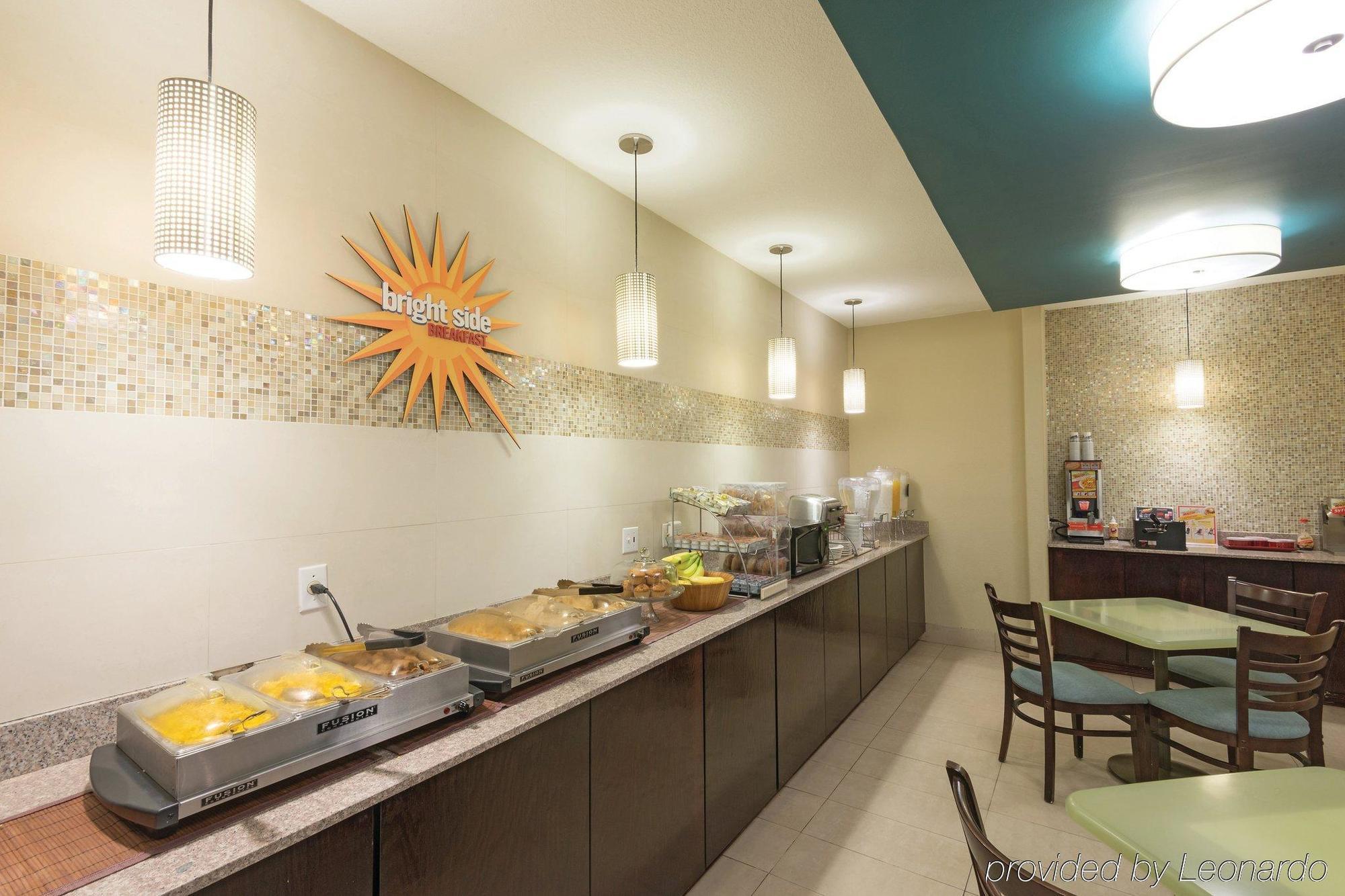 Baymont By Wyndham Henderson-Northeast Denver Esterno foto