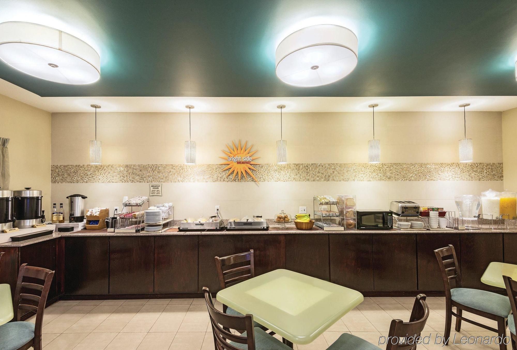 Baymont By Wyndham Henderson-Northeast Denver Esterno foto